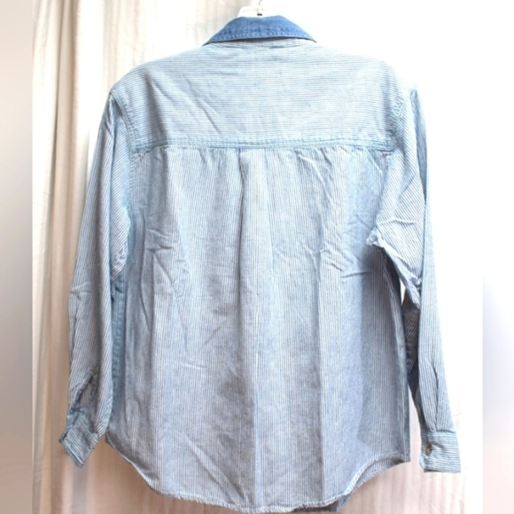 VINTAGE Victoria Jones Petites Blue Twill Pinstripe bear‎ Button Up Shirt - Picture 4 of 4